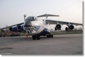 Candid IL-76TD SilkWay-Douchanbe-16mars2008-DSC_0034.jpg